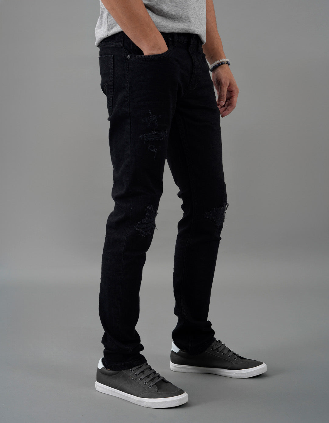 Black 5 Pocket Mid-Rise Slim Straight Fit Jeans