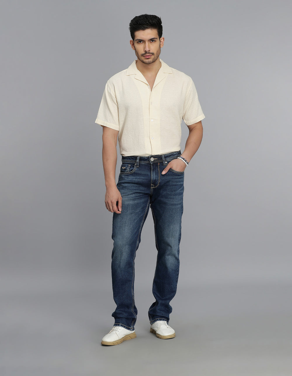 Med Blue 5 Pocket Midrise, Comfort And Straight Fit Jeans