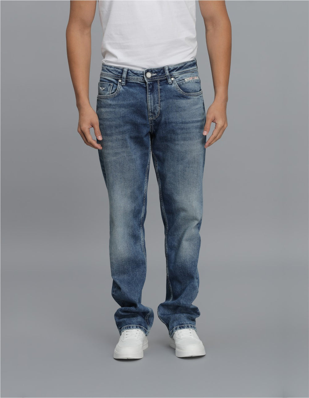 Med Blue 5 Pocket Midrise, Comfort And Straight Fit Jeans