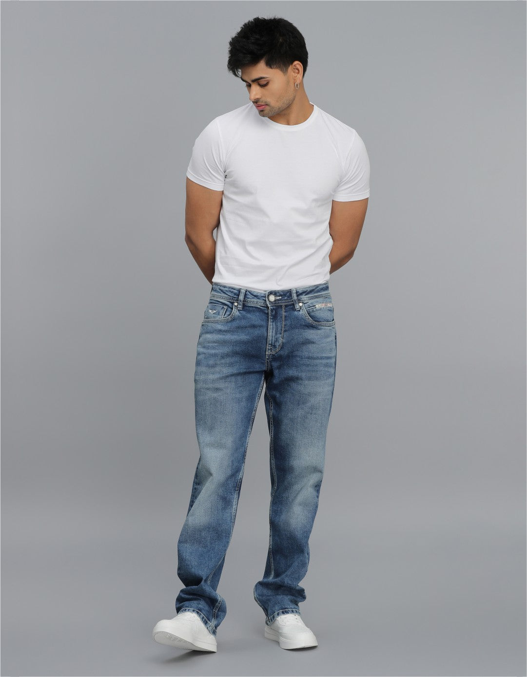 Med Blue 5 Pocket Midrise, Comfort And Straight Fit Jeans