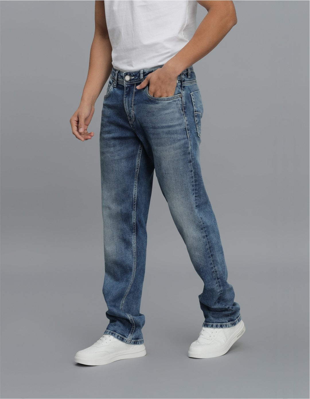 Med Blue 5 Pocket Midrise, Comfort And Straight Fit Jeans