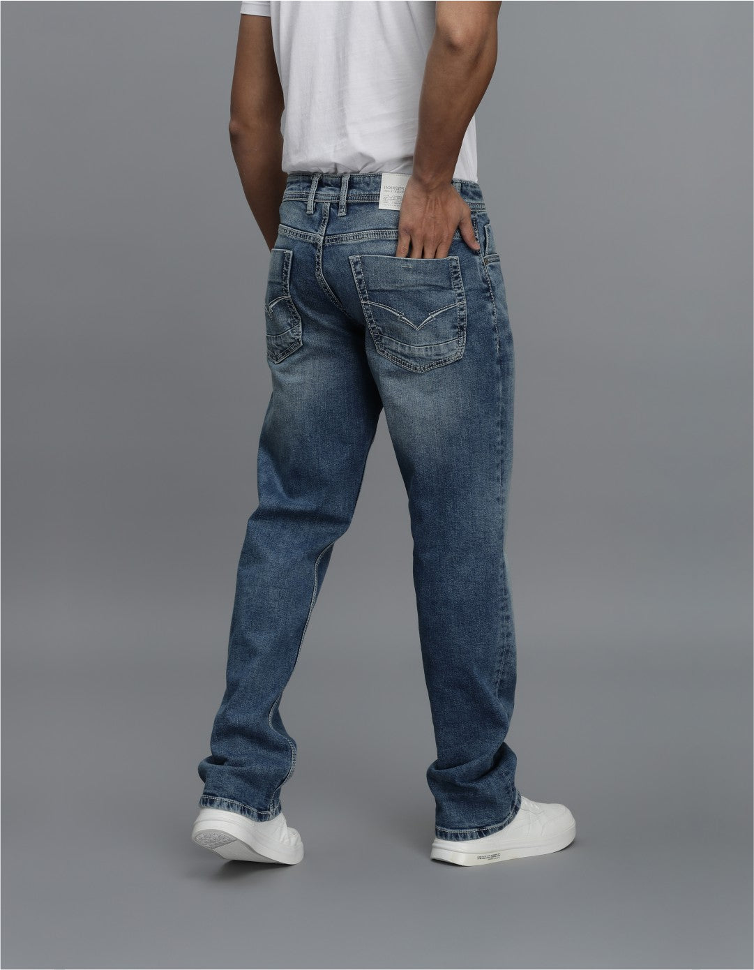 Med Blue 5 Pocket Midrise, Comfort And Straight Fit Jeans