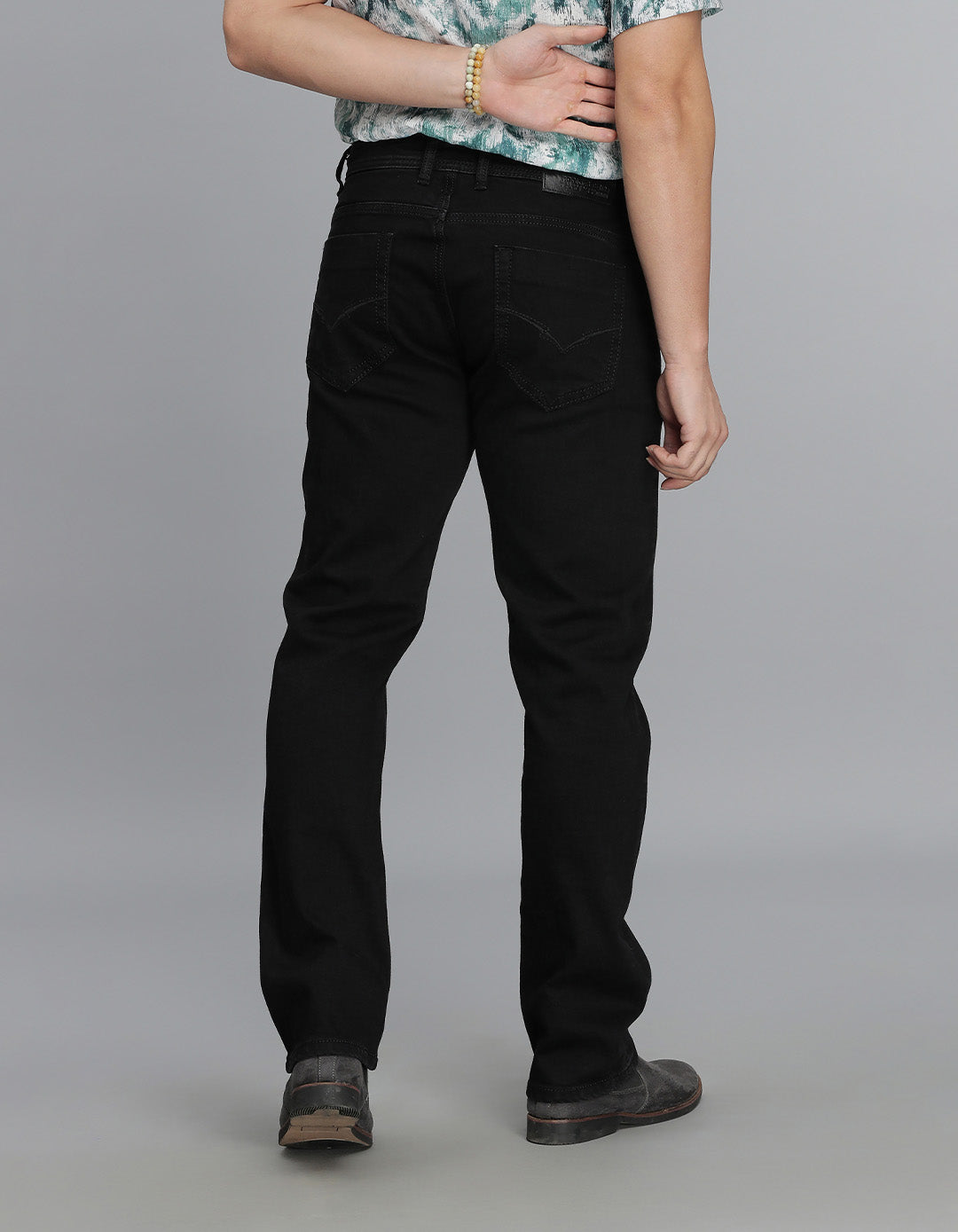 Black 5 Pocket Midrise, Comfort And Straight Fit Jeans