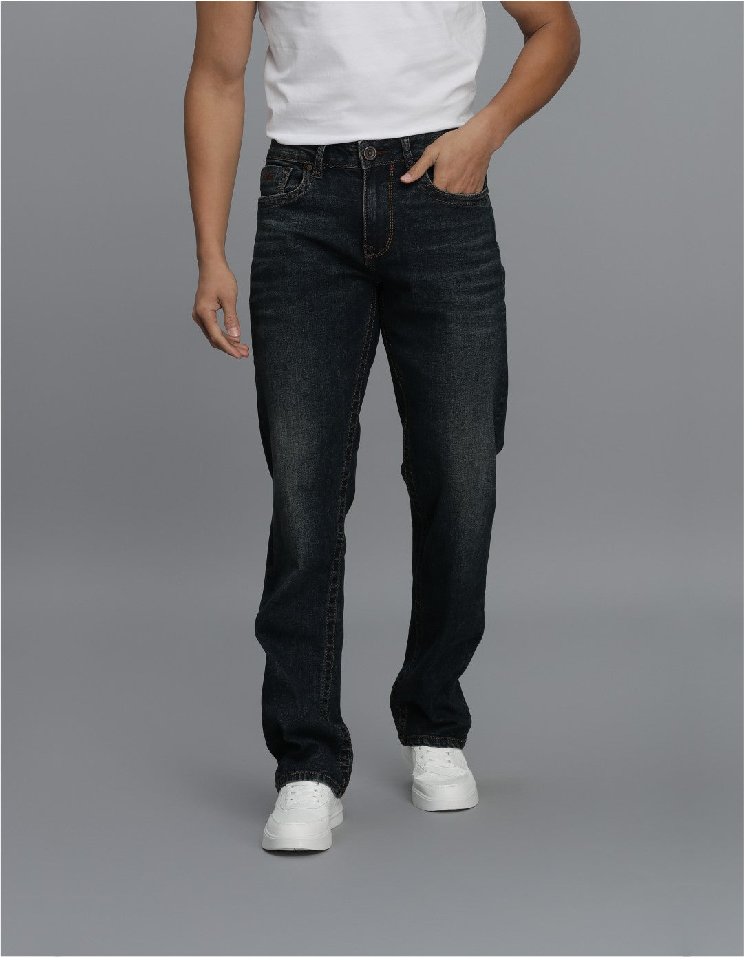 Dk Blue 5 Pocket Midrise, Comfort And Straight Fit Jeans