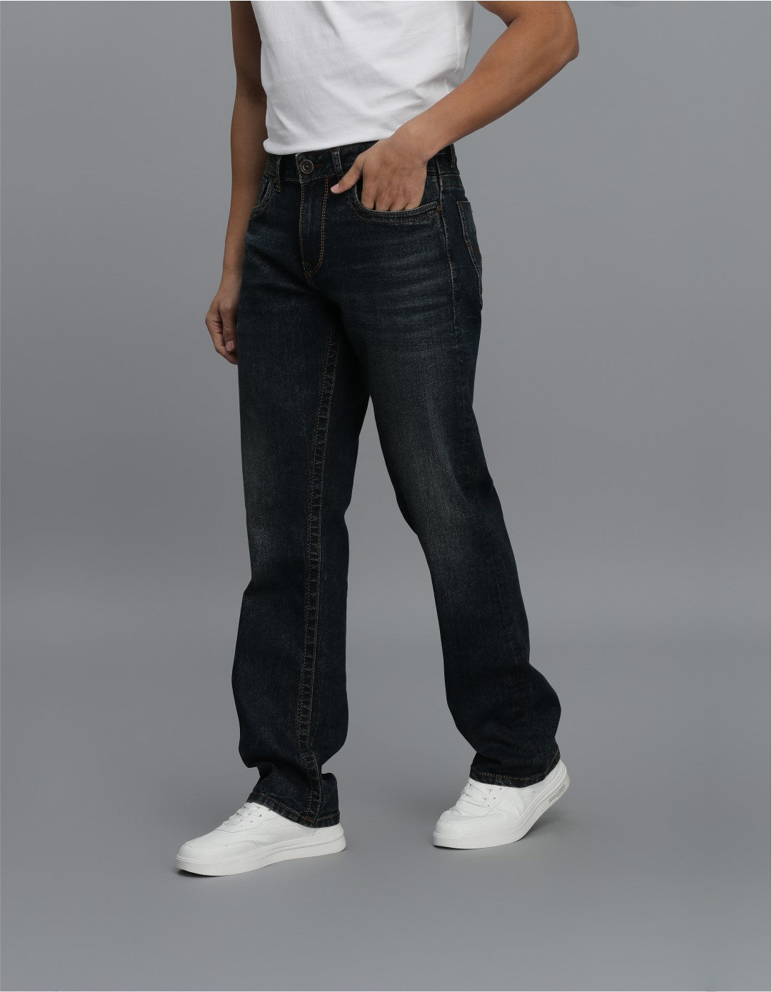 Dk Blue 5 Pocket Midrise, Comfort And Straight Fit Jeans