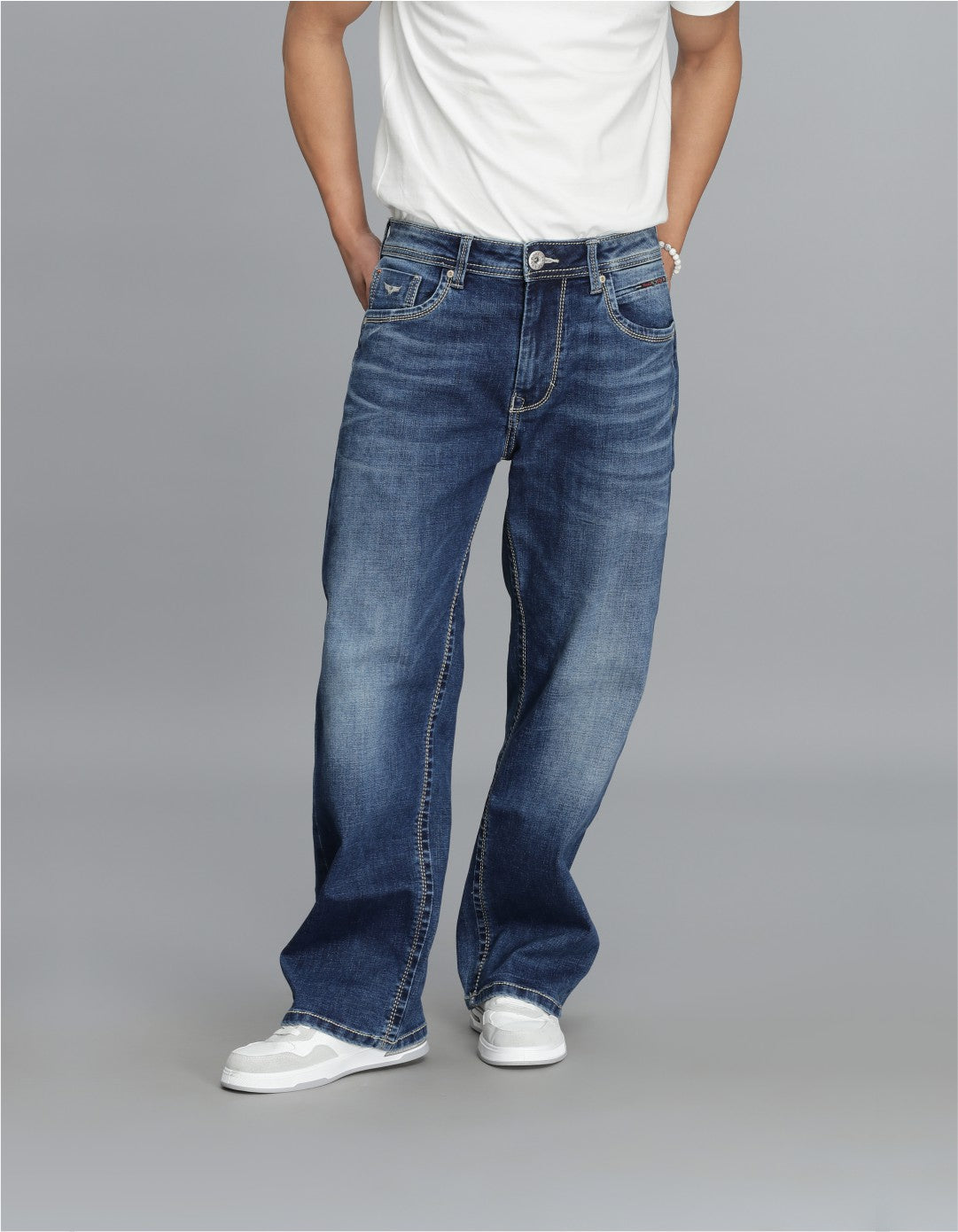 Med Blue 5 Pocket Midrise Loose Fit Cropped Jeans