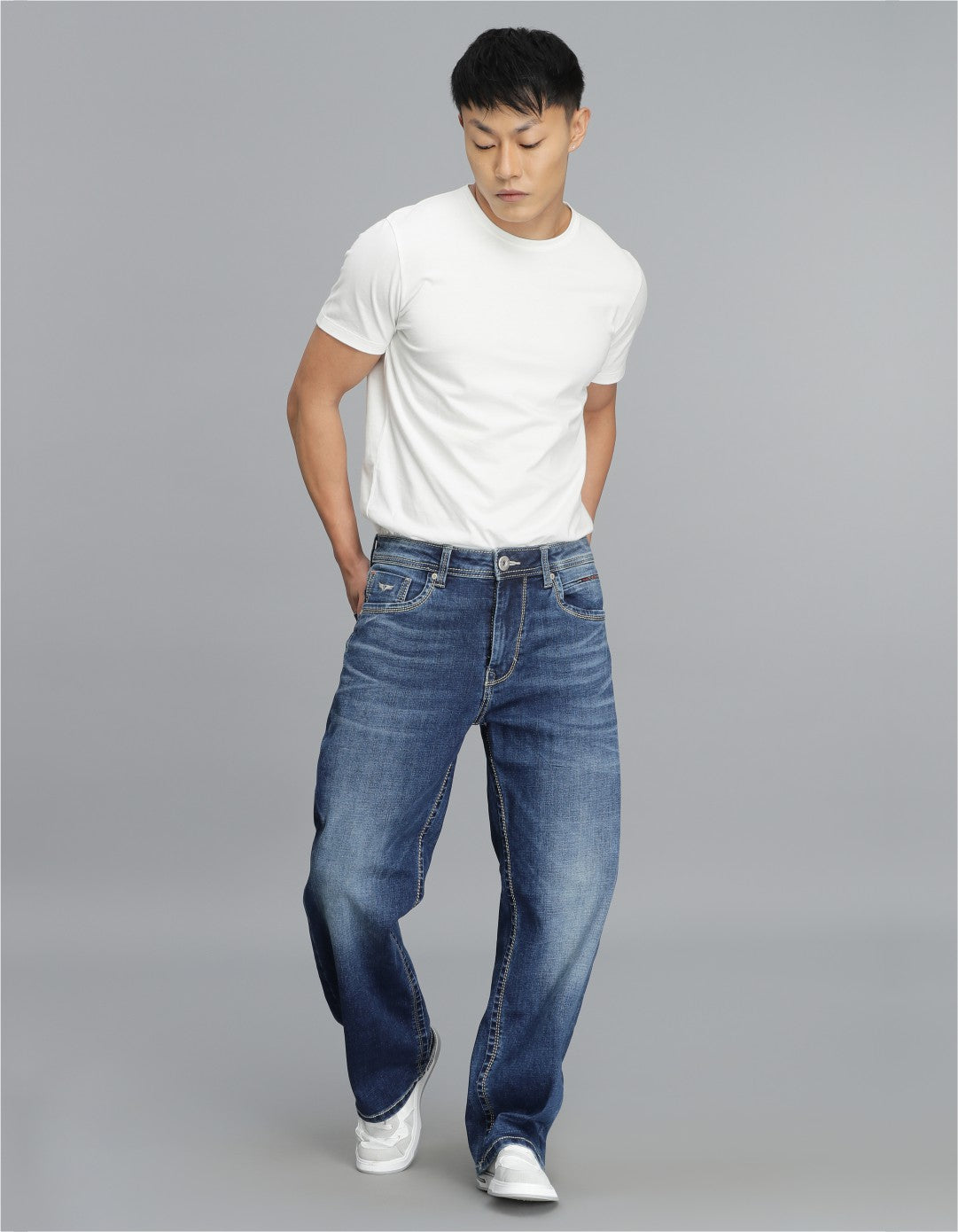 Med Blue 5 Pocket Midrise Loose Fit Cropped Jeans