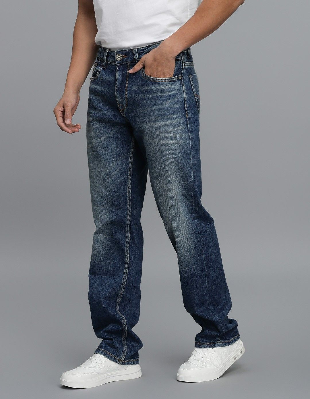 Med Blue 5 Pocket Midrise, Comfort And Straight Fit Jeans
