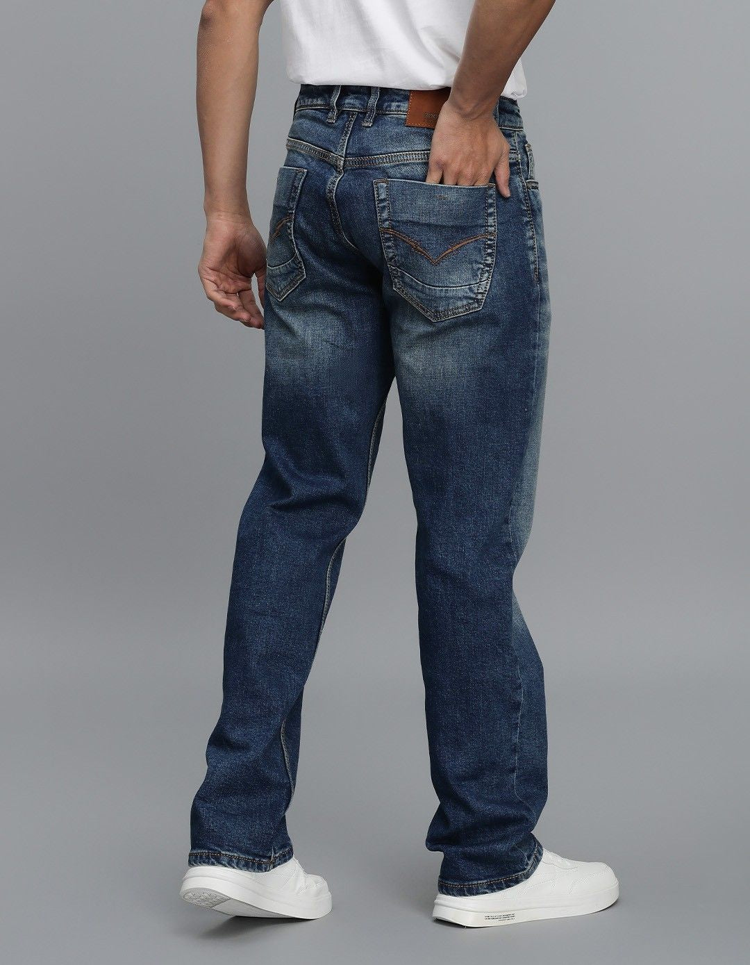 Med Blue 5 Pocket Midrise, Comfort And Straight Fit Jeans