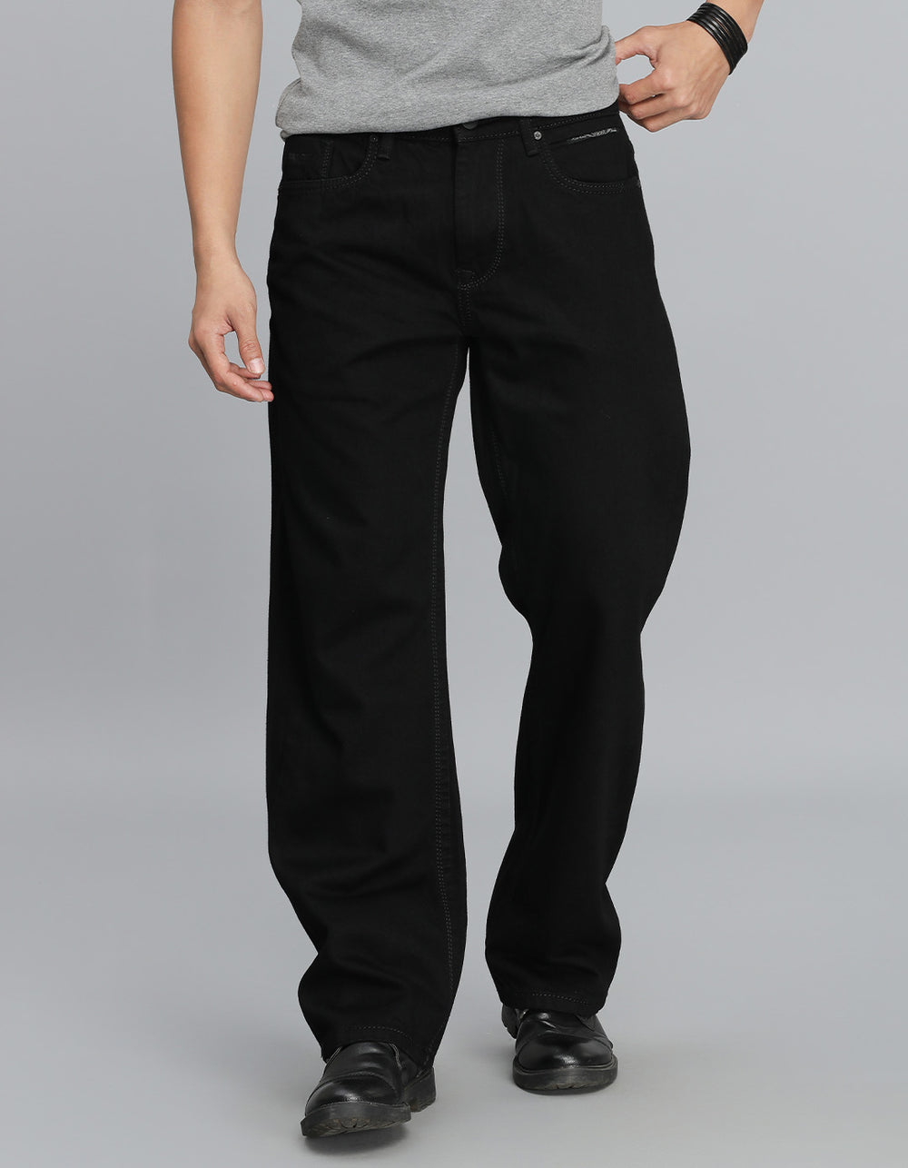 Med Blue 5 Pocket Midrise Loose Fit Jeans