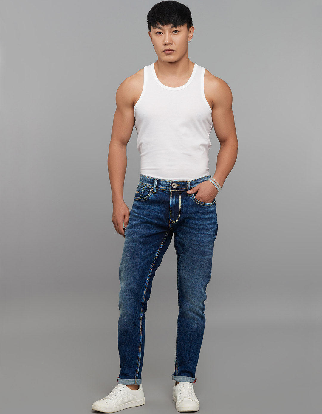 Medium Blue 5 Pocket Low-Rise Tapered Ankle Length Stretch Jeans