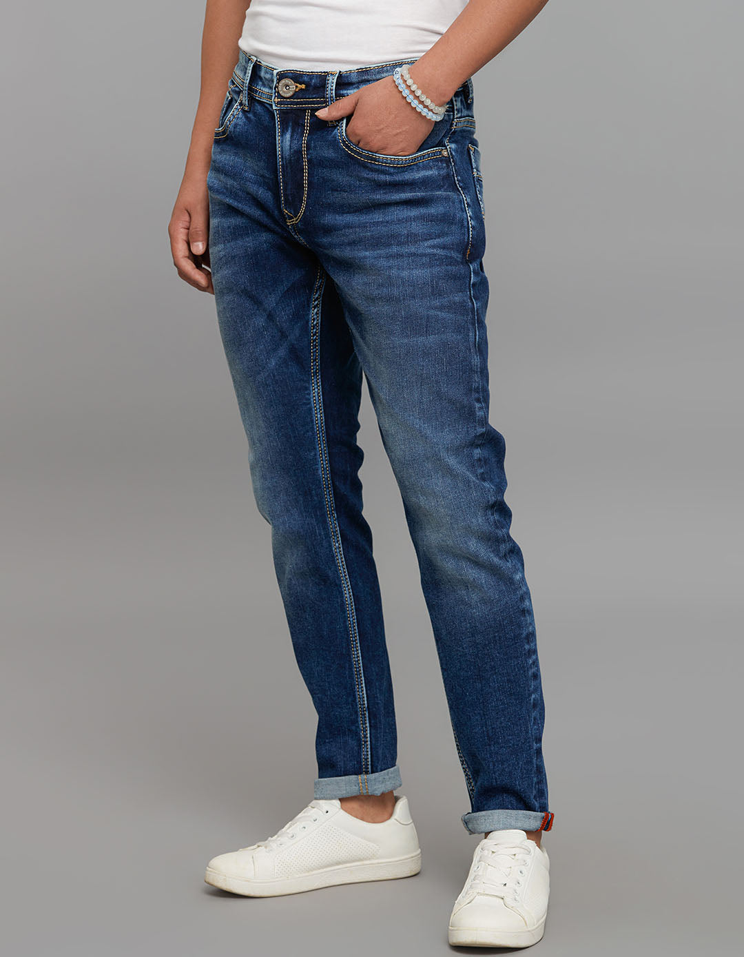 Medium Blue 5 Pocket Low-Rise Tapered Ankle Length Stretch Jeans
