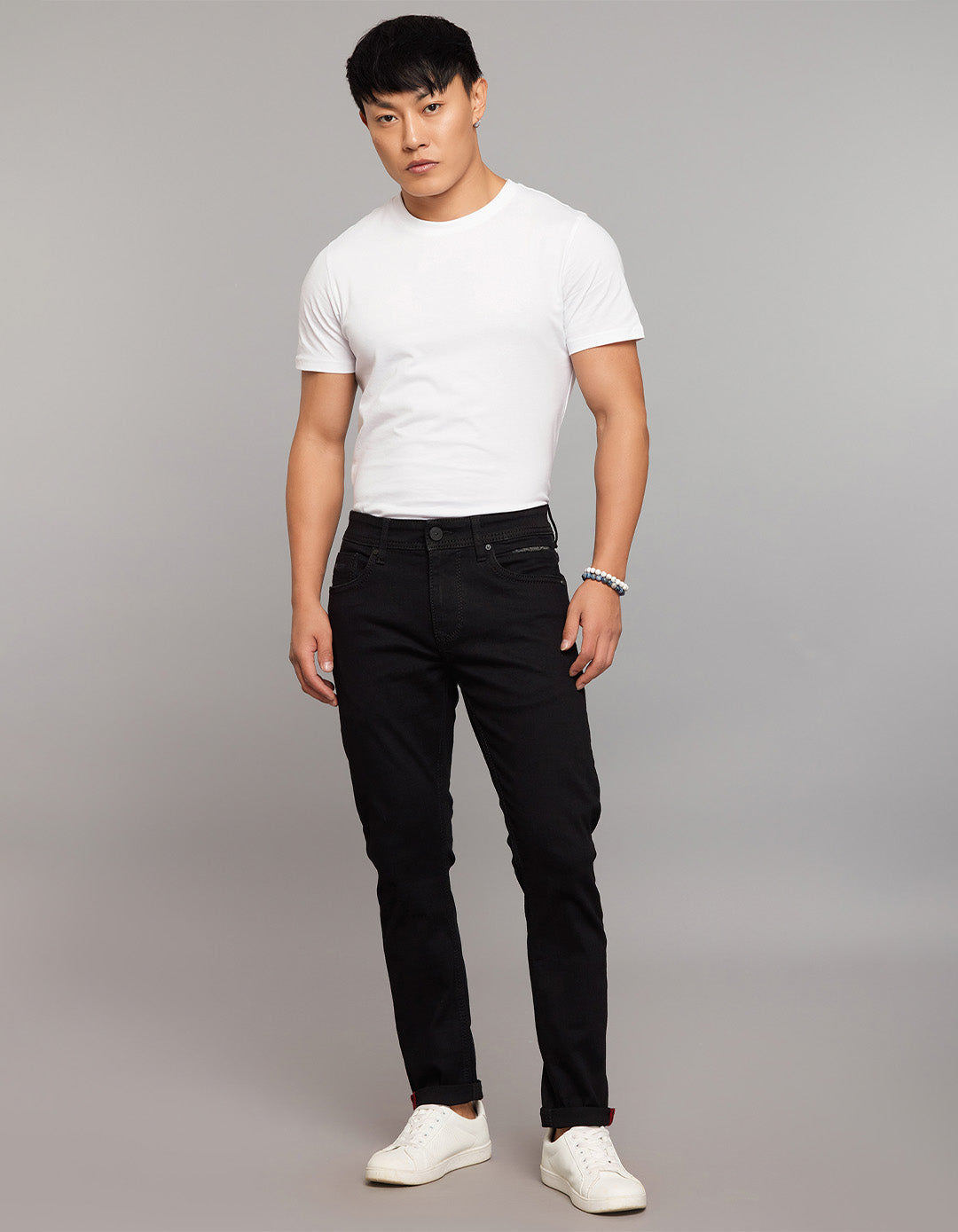 Black 5 Pocket Low-Rise Tapered Ankle Length Stretch Jeans