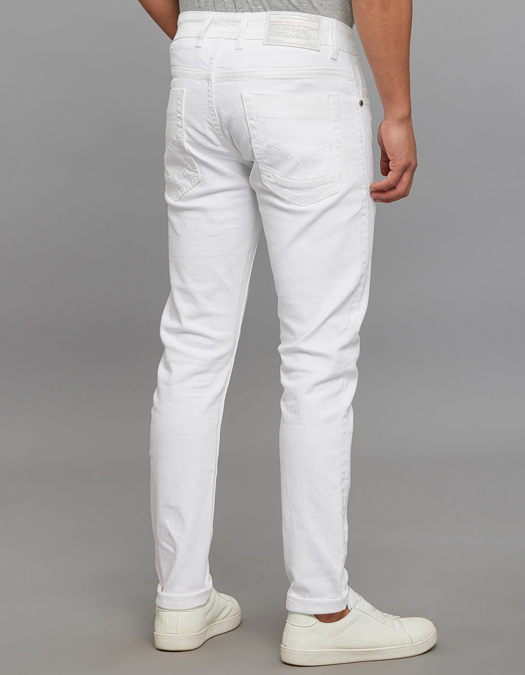White 5 Pocket Low-Rise Tapered Ankle Length Stretch Jeans