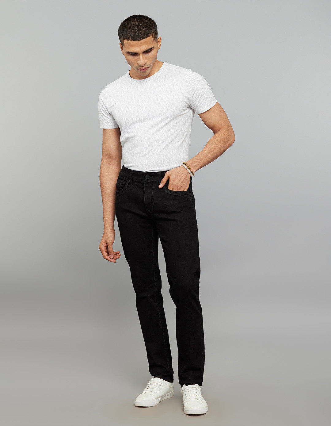 Black 5 Pocket Mid-Rise Slim Straight Fit Stretch Jeans