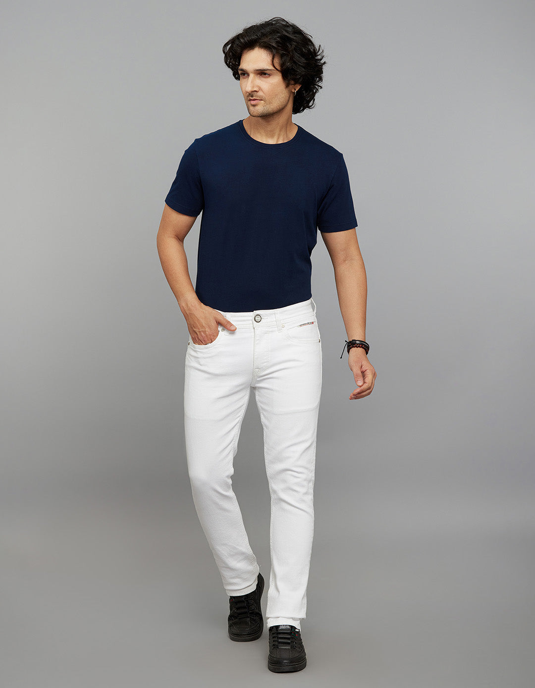 White 5 Pocket Mid-Rise Slim Straight Fit Stretch Jeans