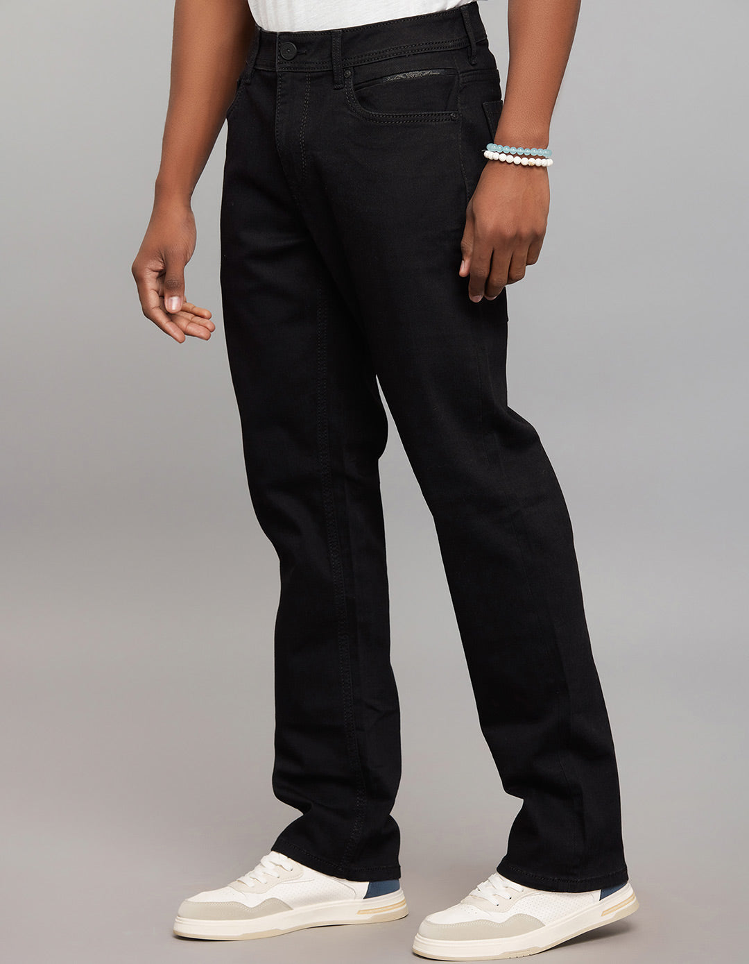 Black 5 Pocket Midrise, Comfort And Straight Fit Stretch Jeans