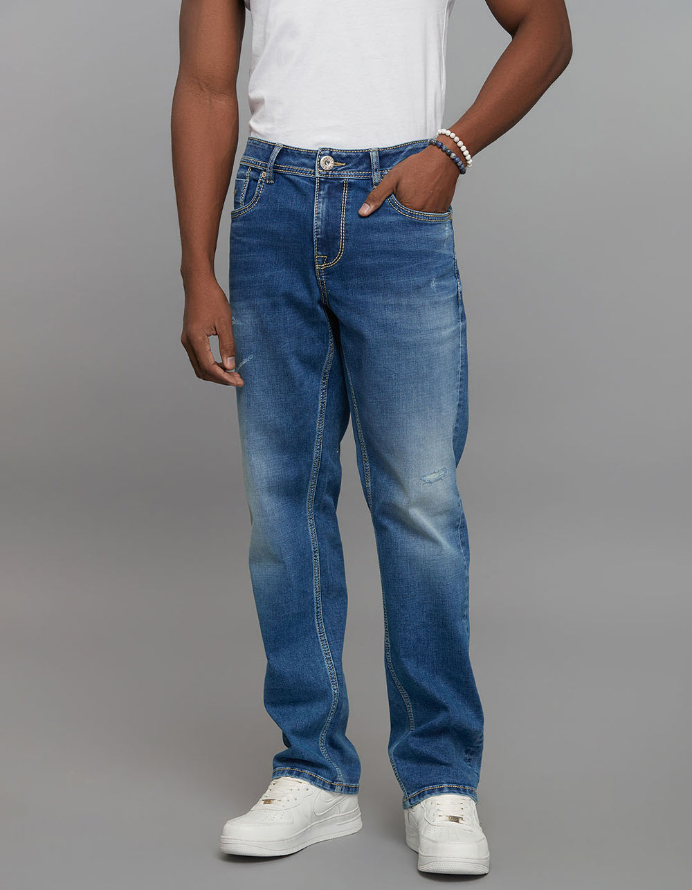 Medium Blue 5 Pocket Midrise, Comfort And Straight Fit Stretch Jeans