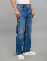 Medium Blue 5 Pocket Midrise, Comfort And Straight Crop Length Stretch Jeans