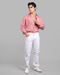White 5 Pocket Midrise, Comfort And Straight Crop Length Stretch Jeans