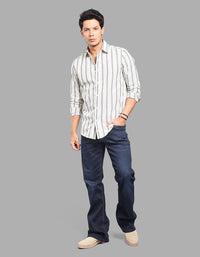 DK BLUE 5 Pocket Mid Rise Loose Boot Leg Stretch Jeans