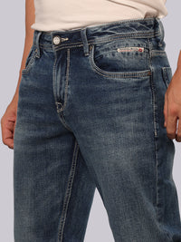 Med Blue Midrise, Comfort And Straight Fit Stretch Jeans