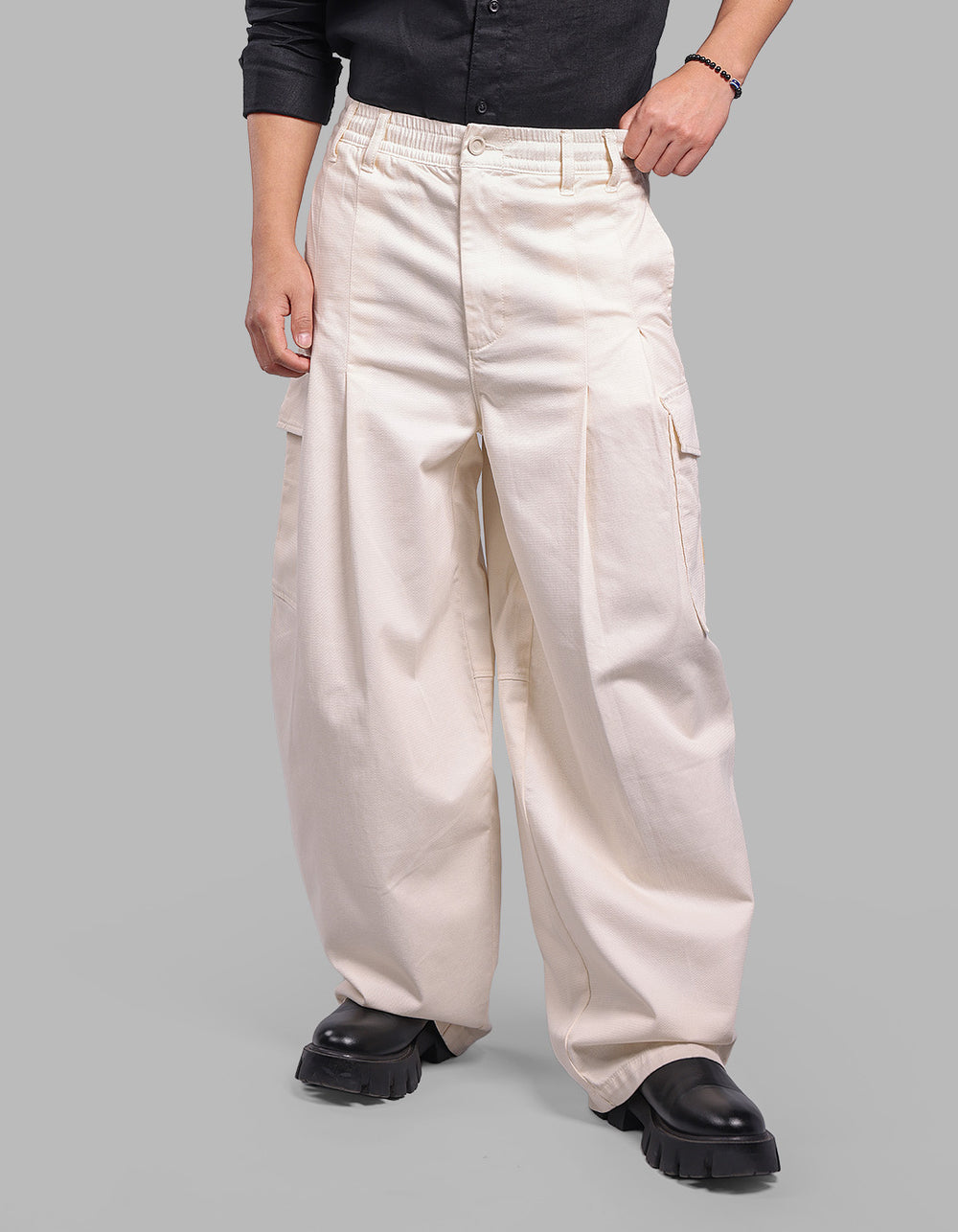 OFF WHITE BALOON FIT STRETCH CARGO PANTS
