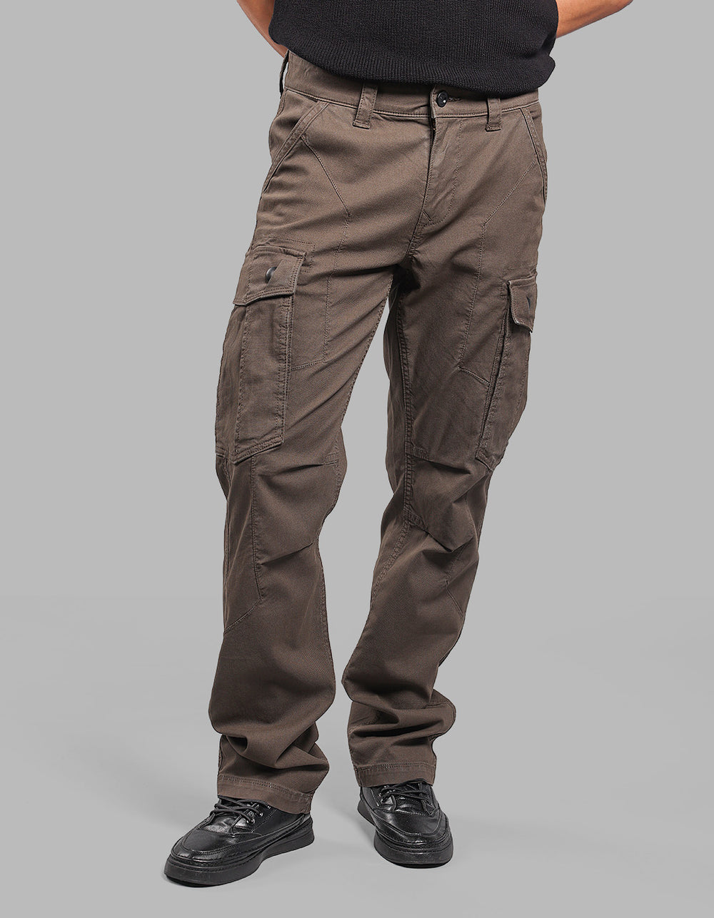 OLIVE COMFORT STRAIGHT FIT STRETCH CARGO PANTS