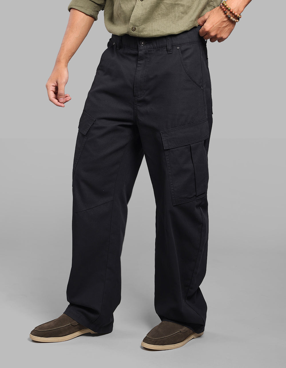 Black Balloon Fit Cargo Pants