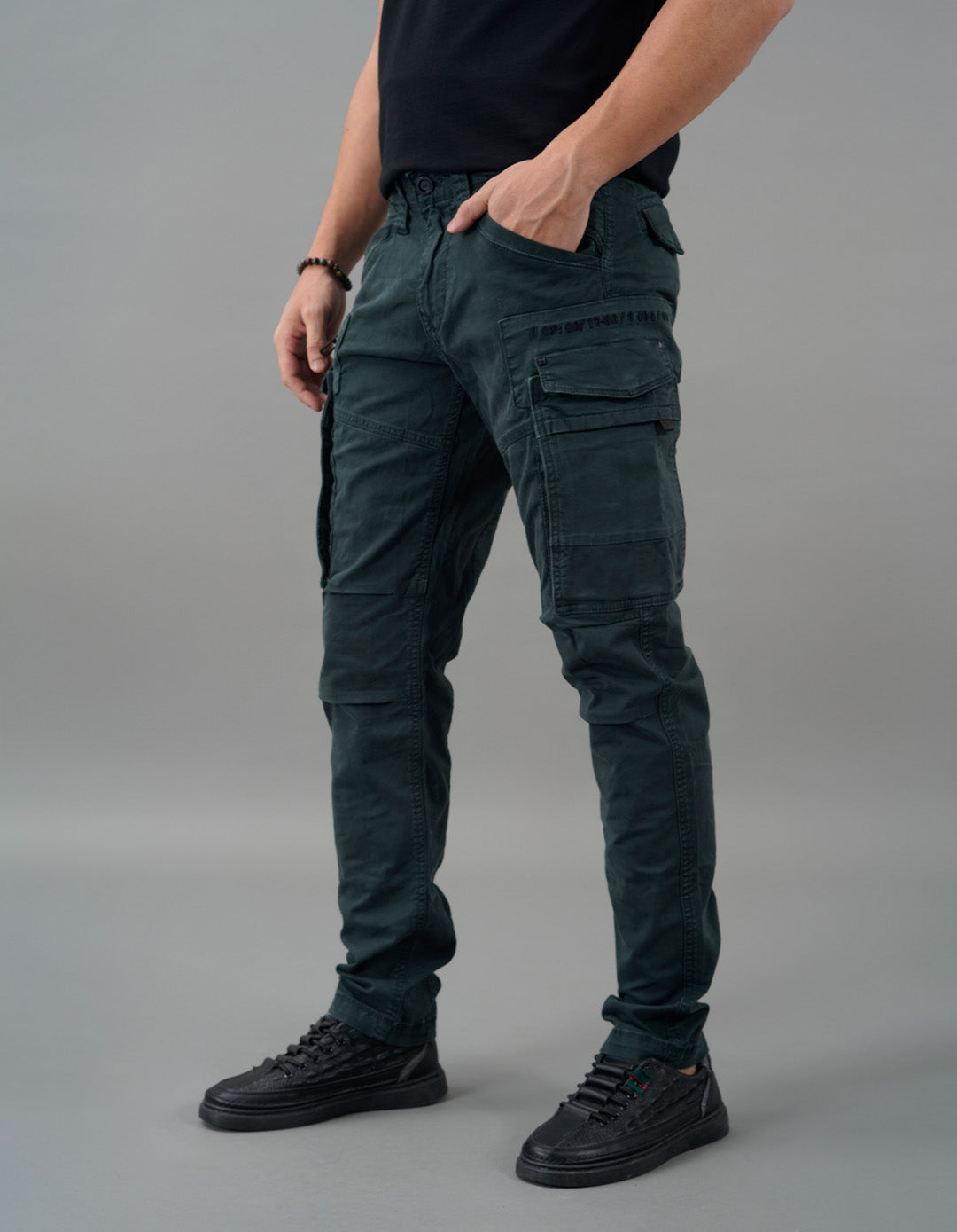 Bottle Green Regular Fit Cargo Pant