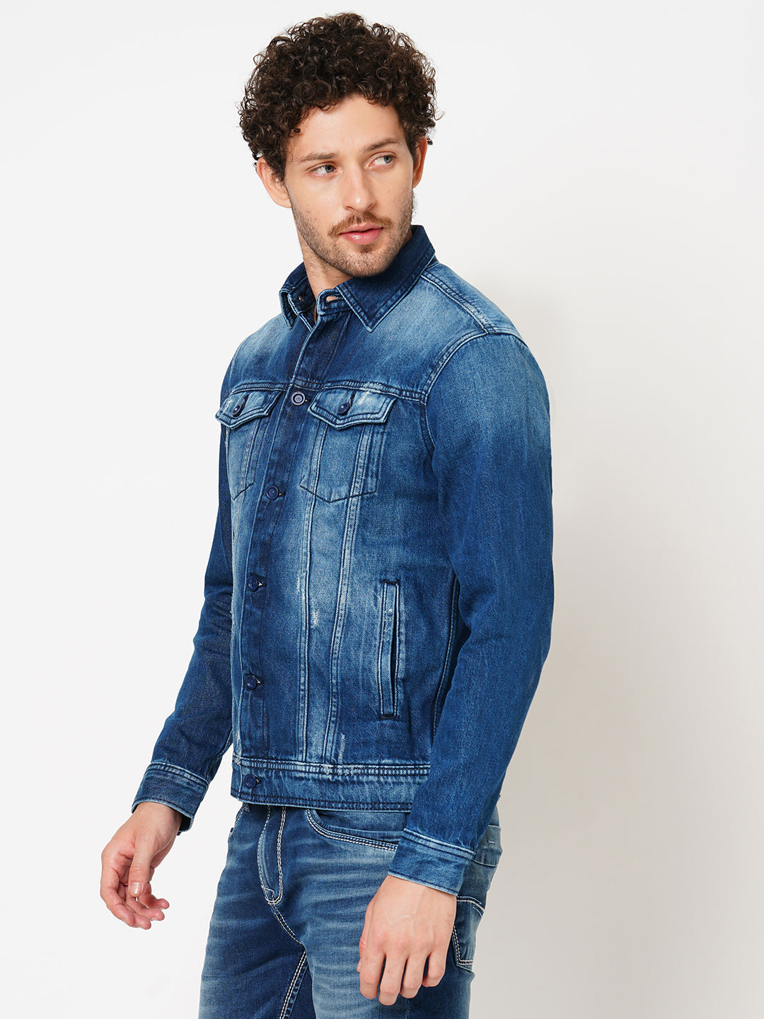 Med Blue Full Sleeve Denim Jacket (Denim Regular)