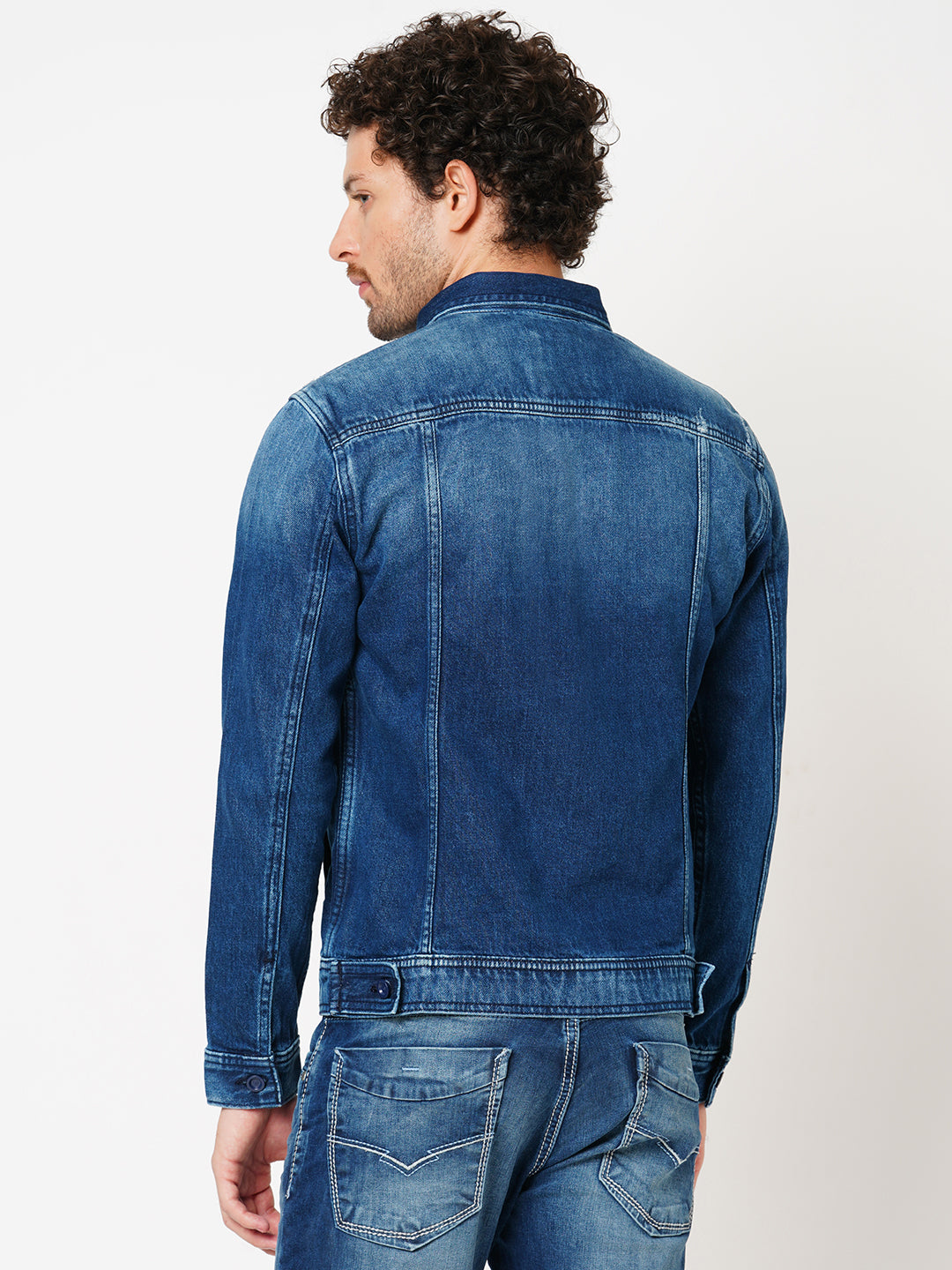 Med Blue Full Sleeve Denim Jacket (Denim Regular)