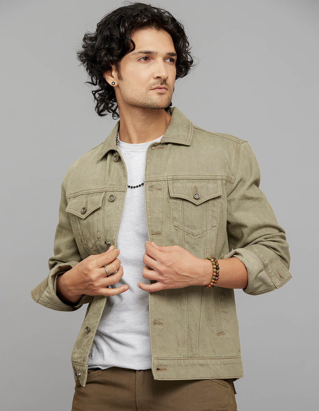 Arny Art Button Front Closure Classic Flap Pocket Denim Jacket
