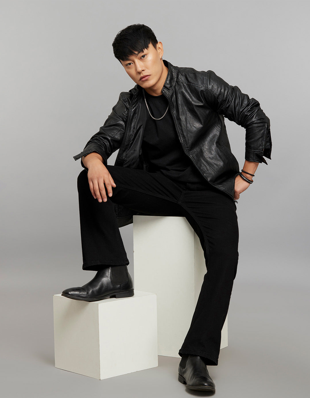 Black Zipper Front Closure Long Sleeves Leather Jacket
