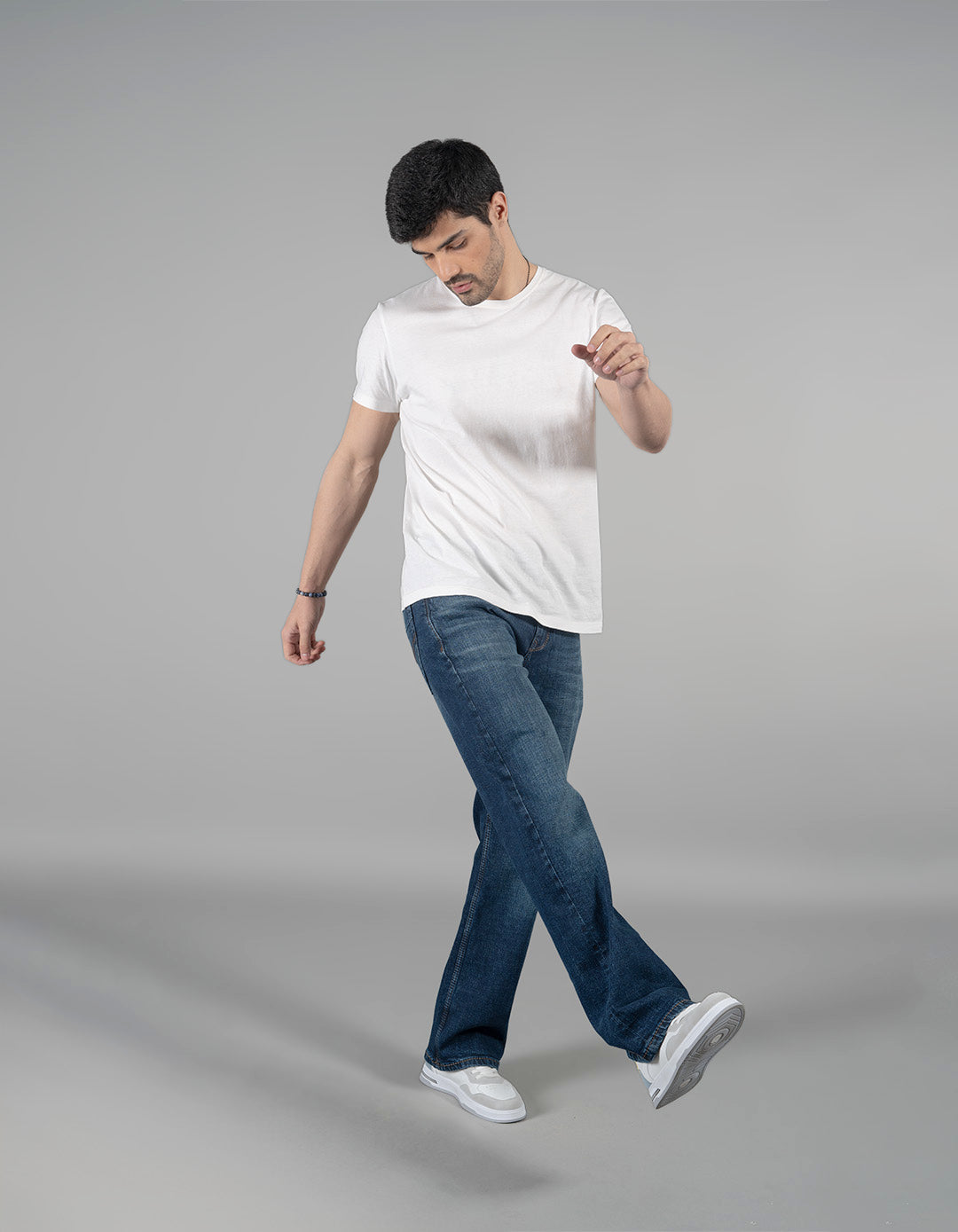 Dk Blue 5 Pocket Midrise Loose Fit Jeans