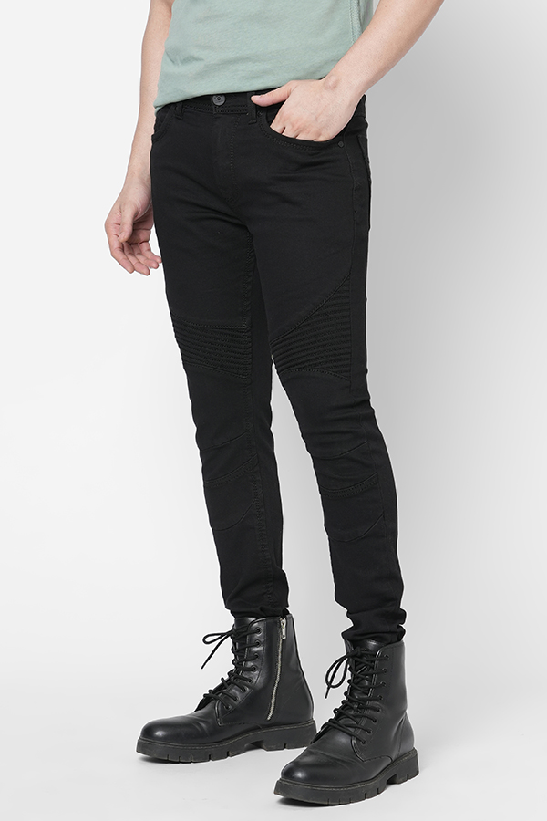 BLACK 5 POCKET LOW-RISE TAPERED ANKLE LENGTH JEANS